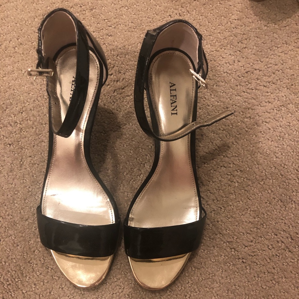 Black Alfani Wedges